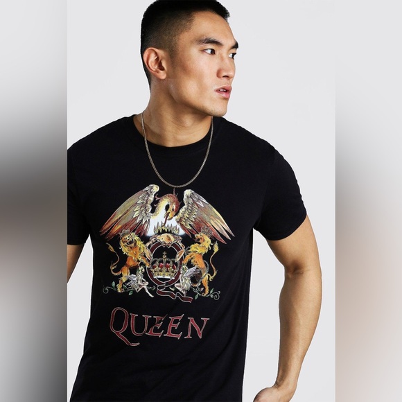 Rock Band Queen Classic Crest Music Graphic Tee Cream Color - Picture 2 of 10